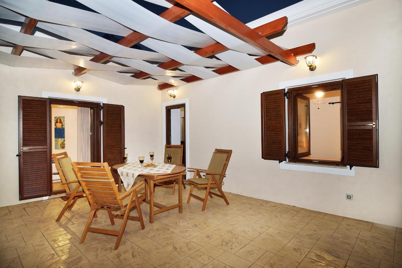 Anna 'S House - Garden Cottage In Kissamos Exterior photo