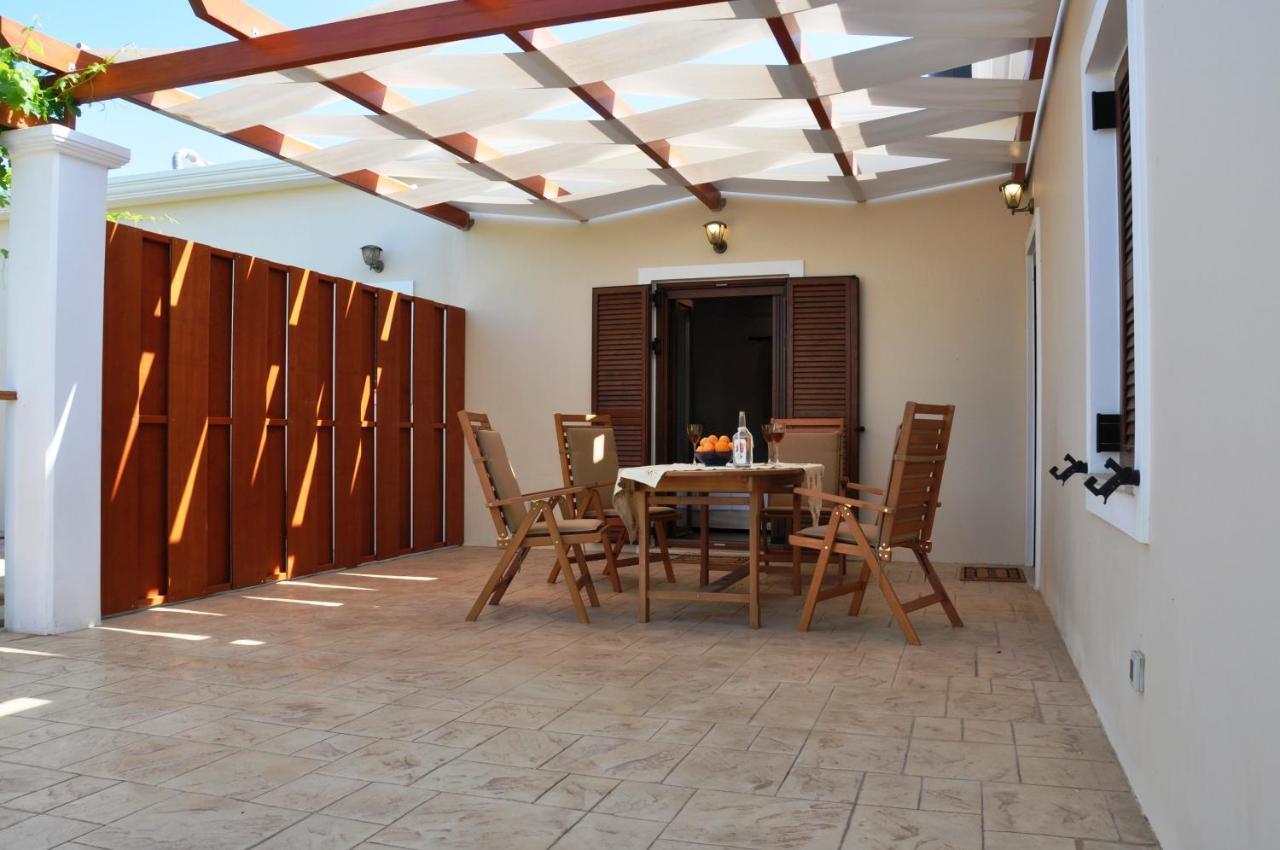 Anna 'S House - Garden Cottage In Kissamos Exterior photo